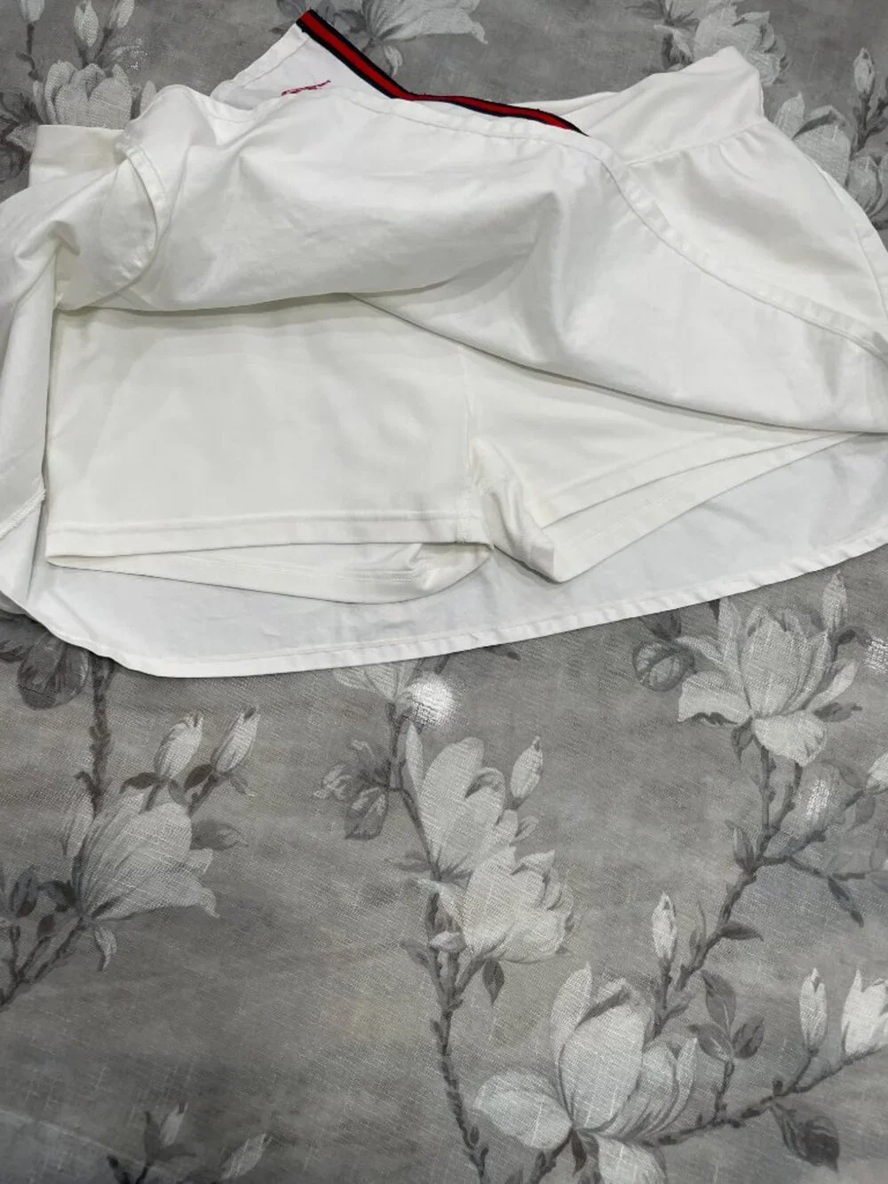 Nike Dri-FIT White Tennis Skort Skirt Built-In Shorts Women’s XL Athleisure